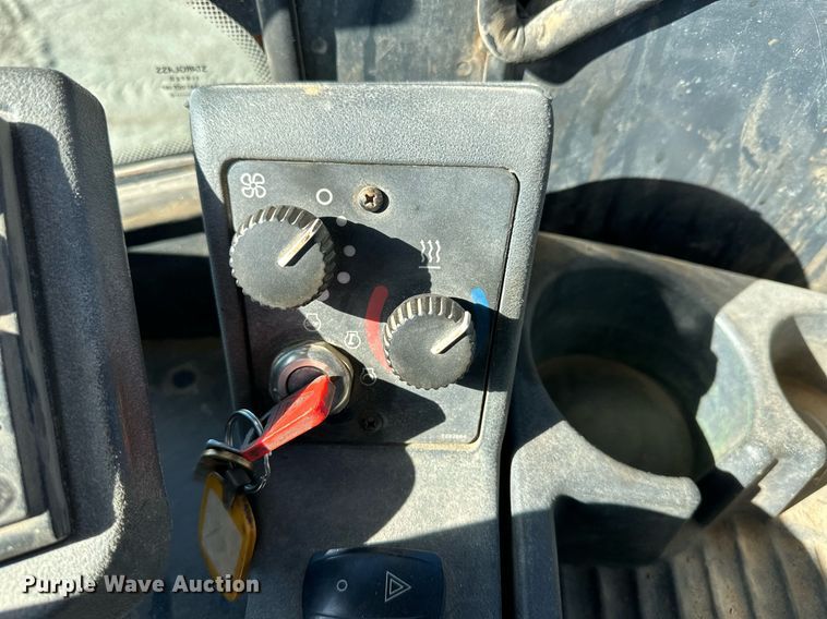 image for item OA9519 2006 John Deere 444J wheel loader