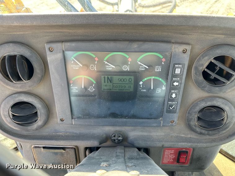 image for item OA9519 2006 John Deere 444J wheel loader