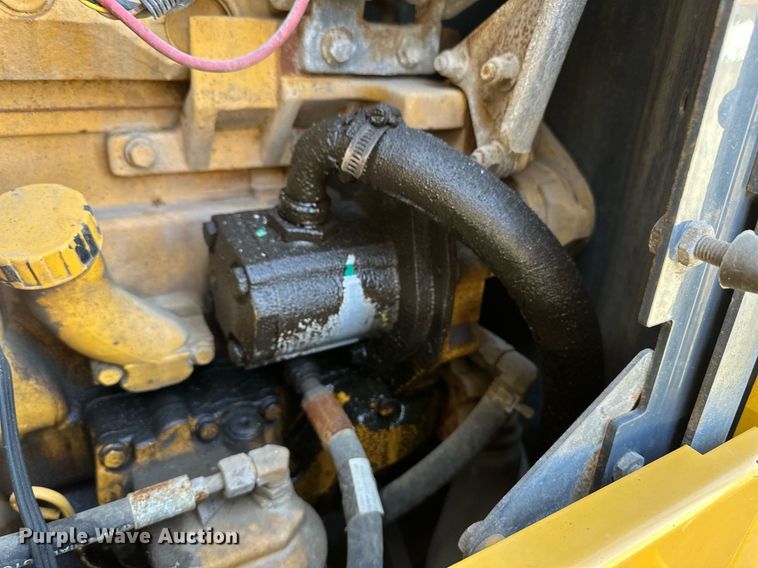 image for item OA9519 2006 John Deere 444J wheel loader