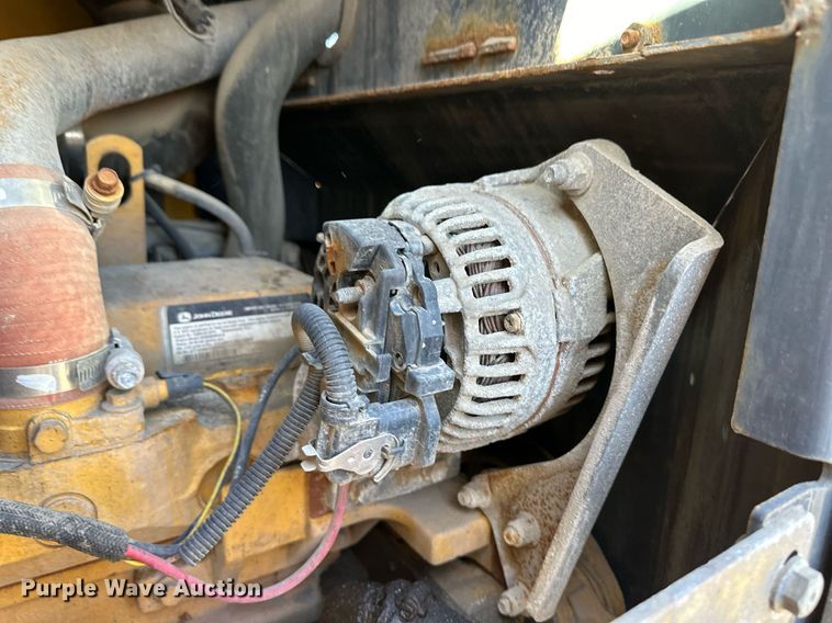 image for item OA9519 2006 John Deere 444J wheel loader