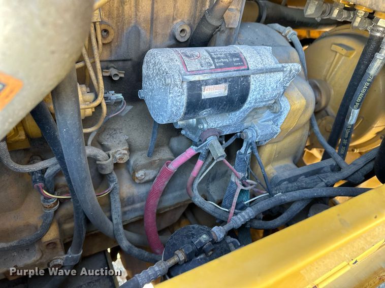 image for item OA9519 2006 John Deere 444J wheel loader