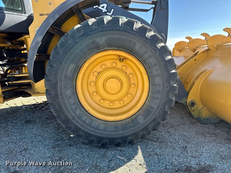 image for item OA9519 2006 John Deere 444J wheel loader