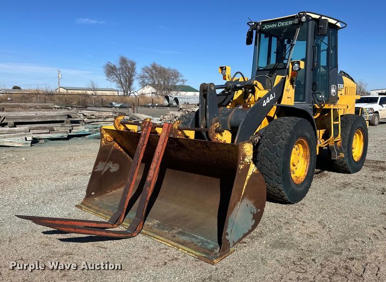 image for item OA9520 2006 John Deere 444J wheel loader
