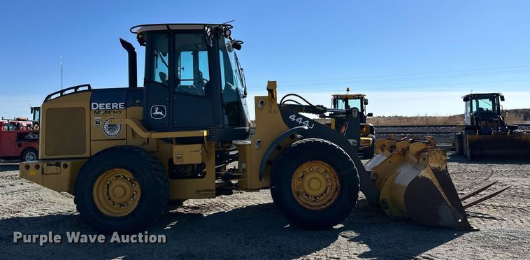 image for item OA9520 2006 John Deere 444J wheel loader