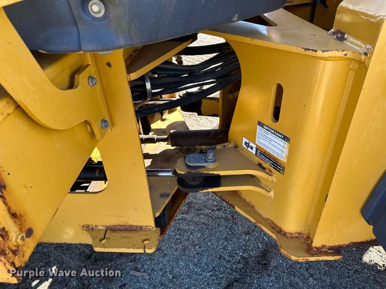 image for item OA9520 2006 John Deere 444J wheel loader