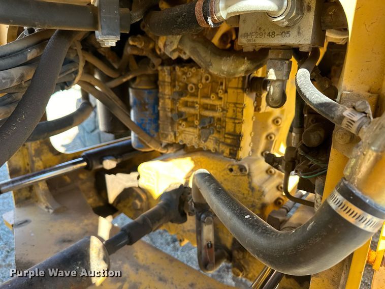 image for item OA9520 2006 John Deere 444J wheel loader