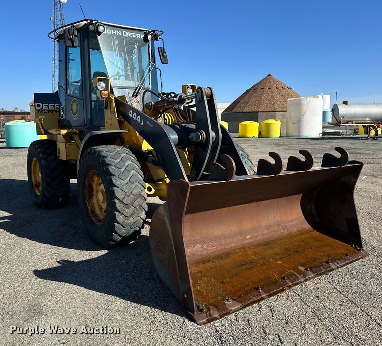 image for item OA9521 2006 John Deere 444J wheel loader