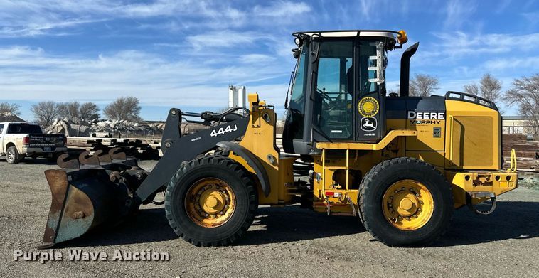 image for item OA9521 2006 John Deere 444J wheel loader