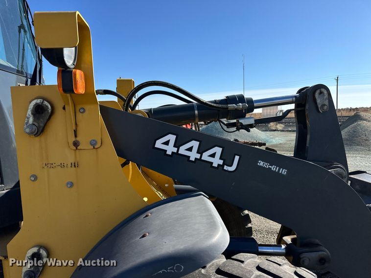 image for item OA9521 2006 John Deere 444J wheel loader