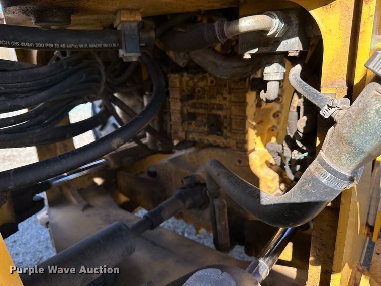 image for item OA9521 2006 John Deere 444J wheel loader