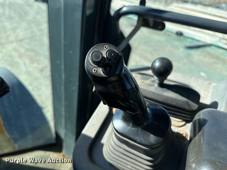 image for item OA9521 2006 John Deere 444J wheel loader