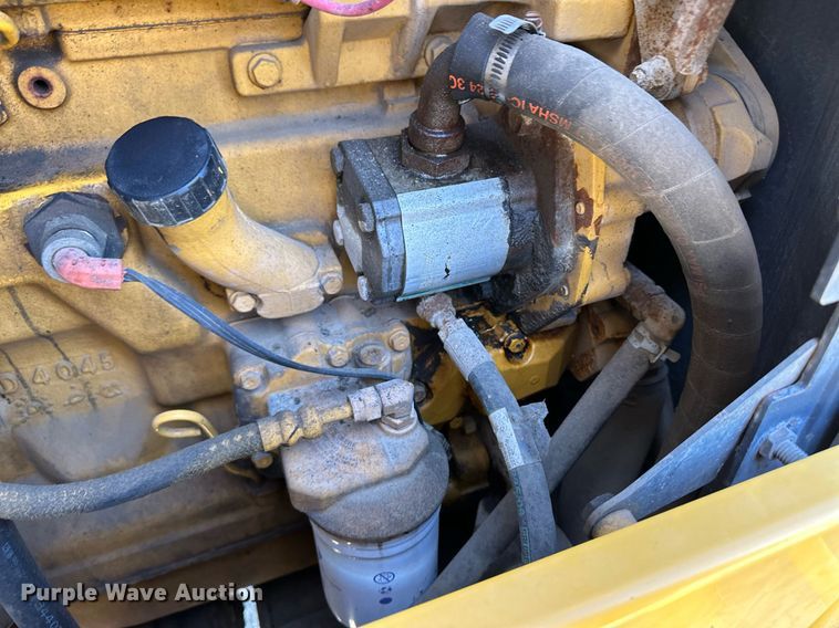 image for item OA9521 2006 John Deere 444J wheel loader