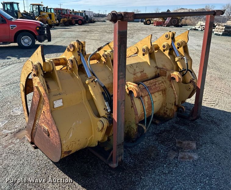 image for item OA9521 2006 John Deere 444J wheel loader