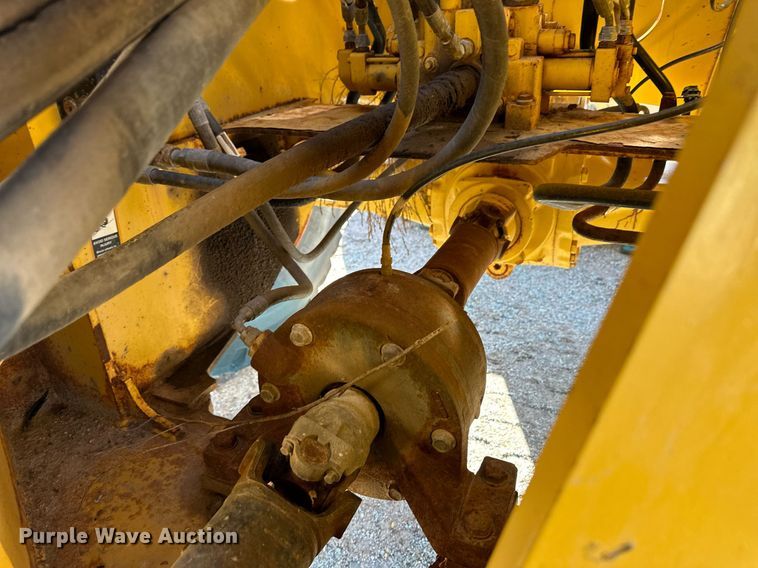 image for item OA9522 2006 John Deere 444J wheel loader