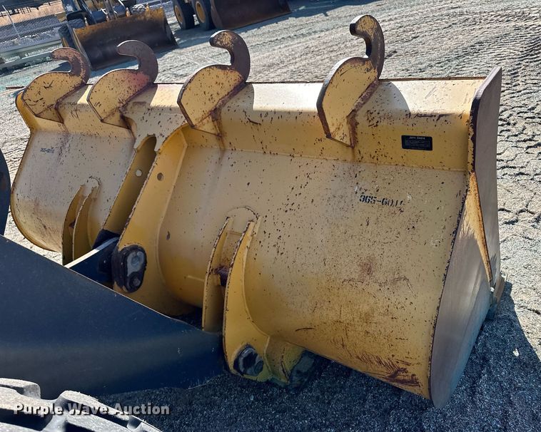 image for item OA9522 2006 John Deere 444J wheel loader