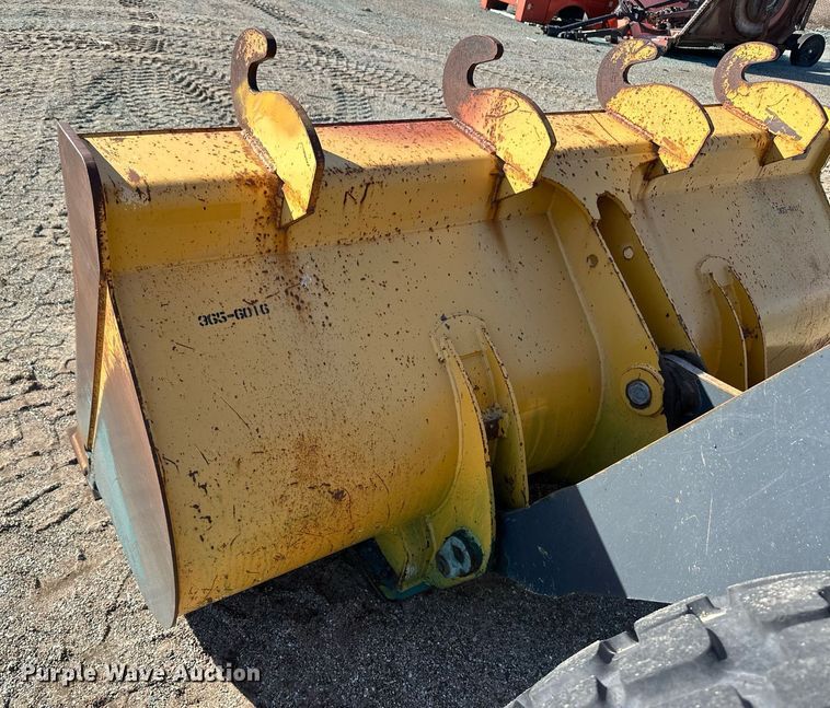 image for item OA9522 2006 John Deere 444J wheel loader