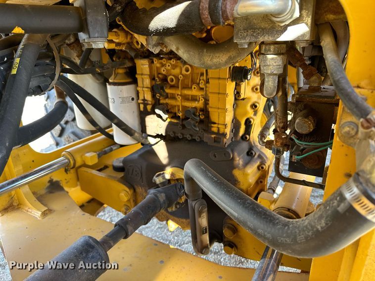 image for item OA9522 2006 John Deere 444J wheel loader