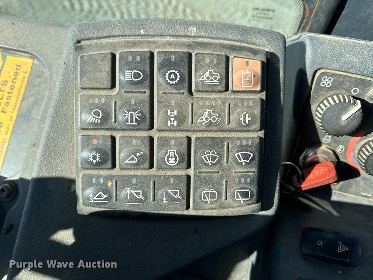 image for item OA9522 2006 John Deere 444J wheel loader