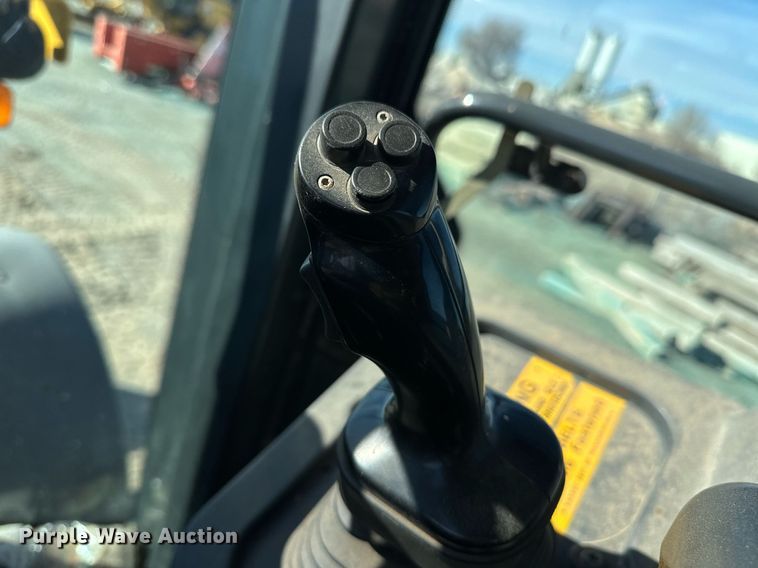 image for item OA9522 2006 John Deere 444J wheel loader