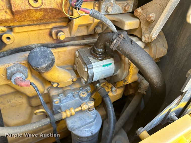 image for item OA9522 2006 John Deere 444J wheel loader