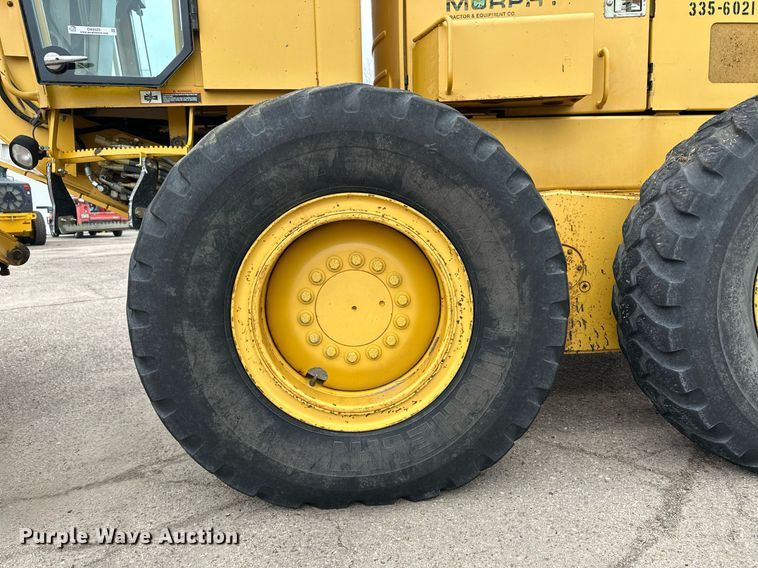 image for item OA9525 2001 John Deere 770CH motor grader