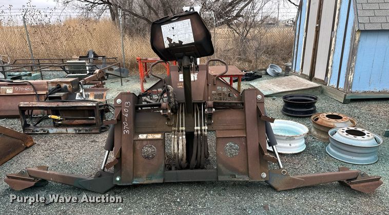 image for item OA9544 Bobcat 8811 skid steer backhoe