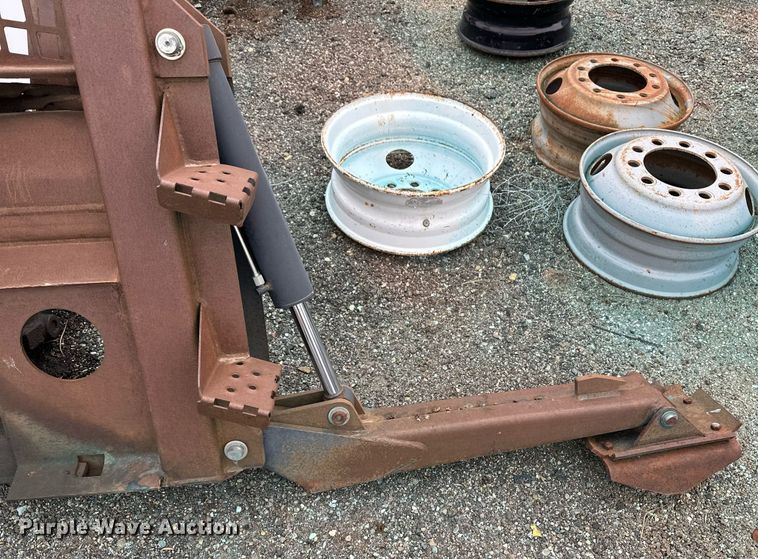 image for item OA9544 Bobcat 8811 skid steer backhoe