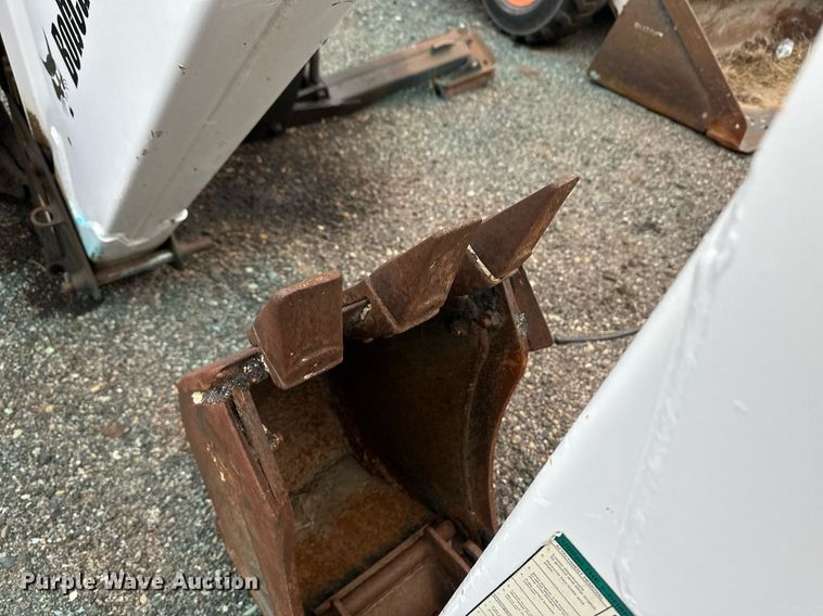 image for item OA9544 Bobcat 8811 skid steer backhoe