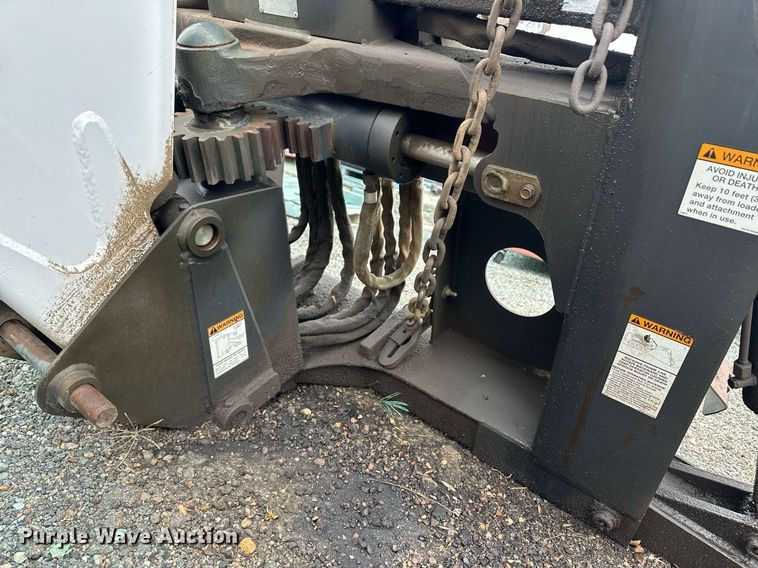 image for item OA9544 Bobcat 8811 skid steer backhoe