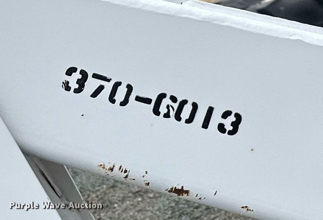 image for item OA9544 Bobcat 8811 skid steer backhoe