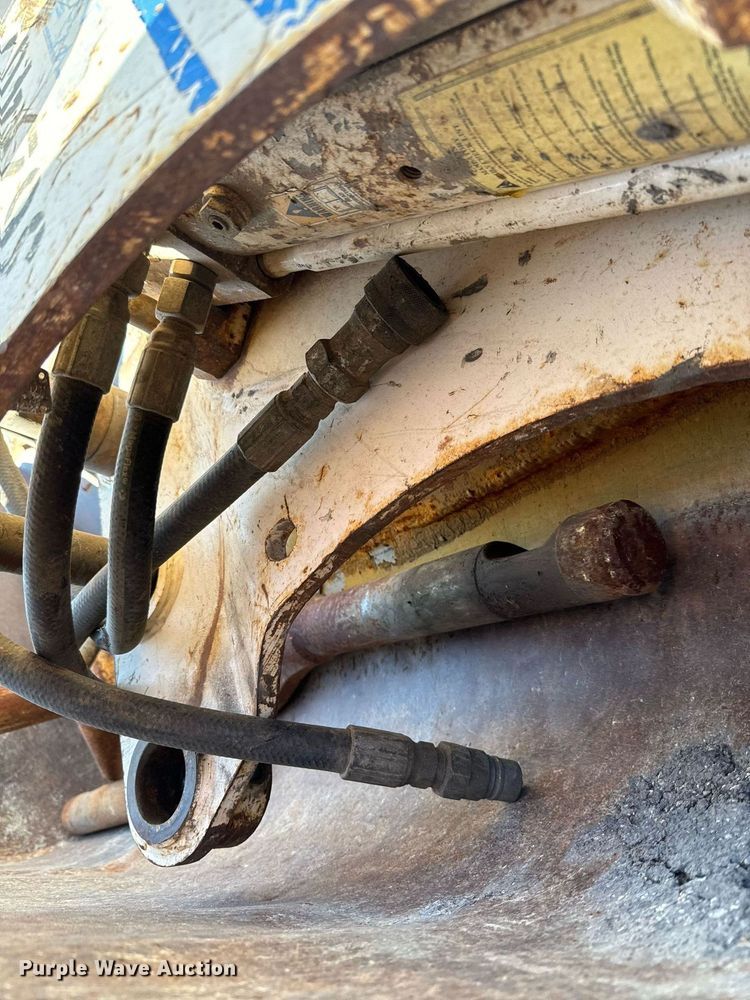 image for item OJ9492 2005 John Deere 310G backhoe