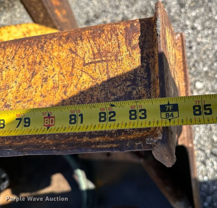 image for item OJ9492 2005 John Deere 310G backhoe