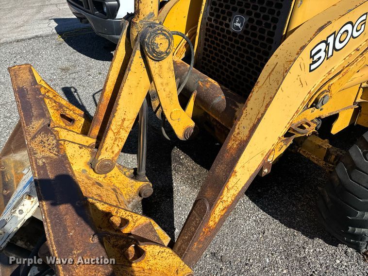 image for item OJ9492 2005 John Deere 310G backhoe