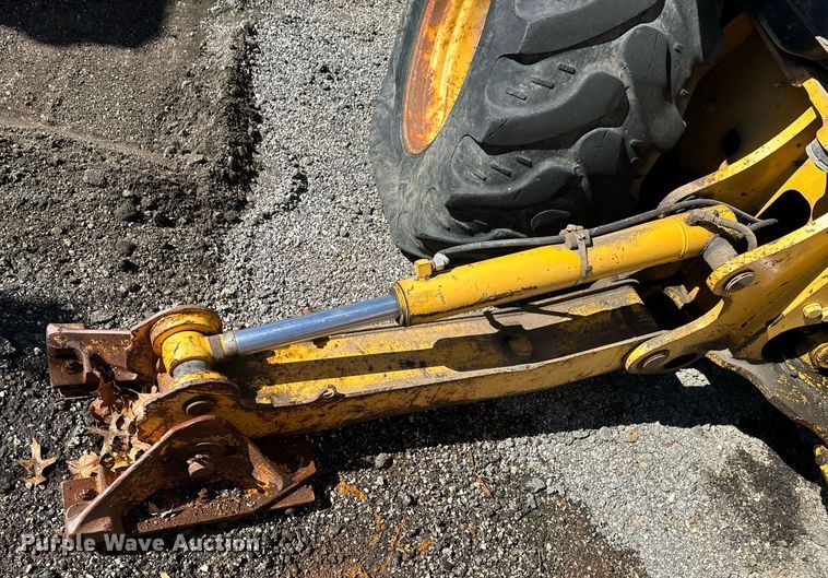 image for item OJ9492 2005 John Deere 310G backhoe