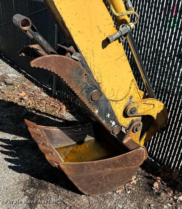 image for item OJ9492 2005 John Deere 310G backhoe