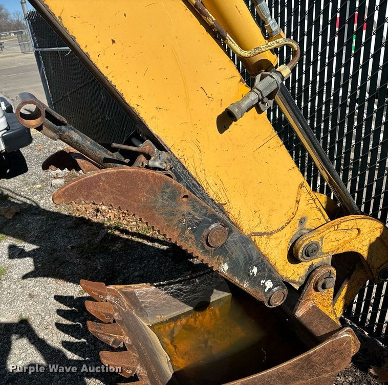 image for item OJ9492 2005 John Deere 310G backhoe