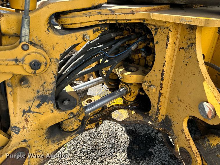 image for item OJ9492 2005 John Deere 310G backhoe