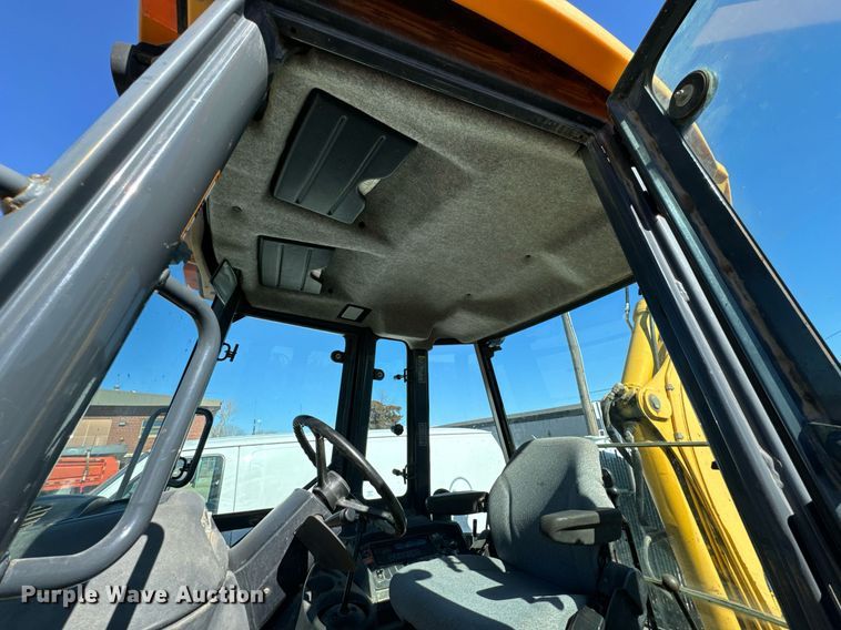 image for item OJ9492 2005 John Deere 310G backhoe