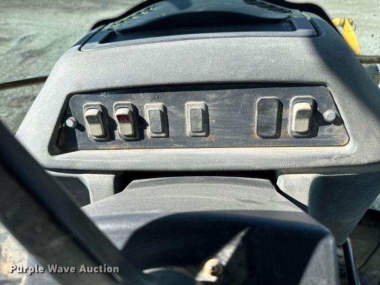 image for item OJ9492 2005 John Deere 310G backhoe