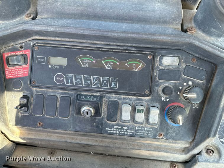 image for item OJ9492 2005 John Deere 310G backhoe