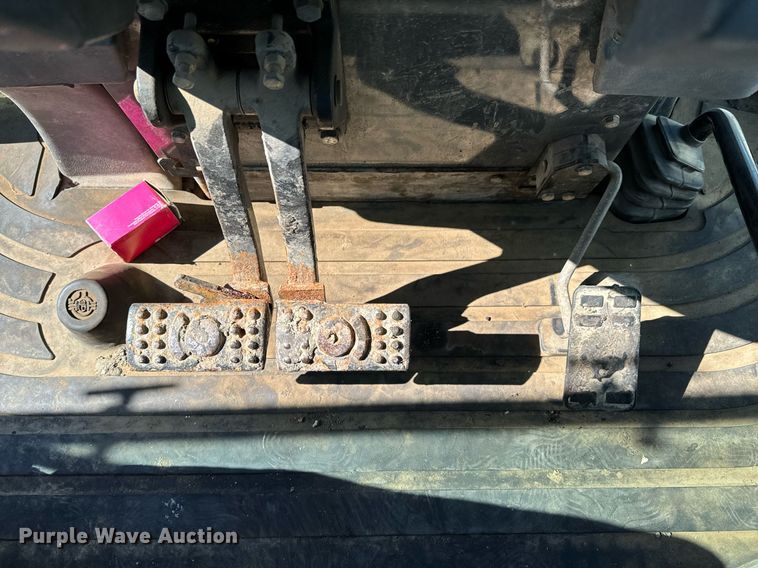 image for item OJ9492 2005 John Deere 310G backhoe