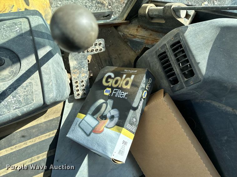 image for item OJ9492 2005 John Deere 310G backhoe