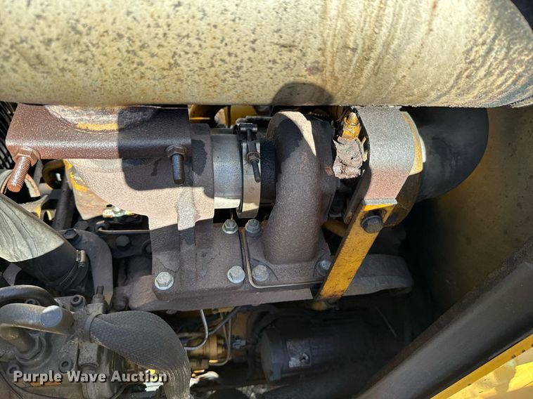 image for item OJ9492 2005 John Deere 310G backhoe