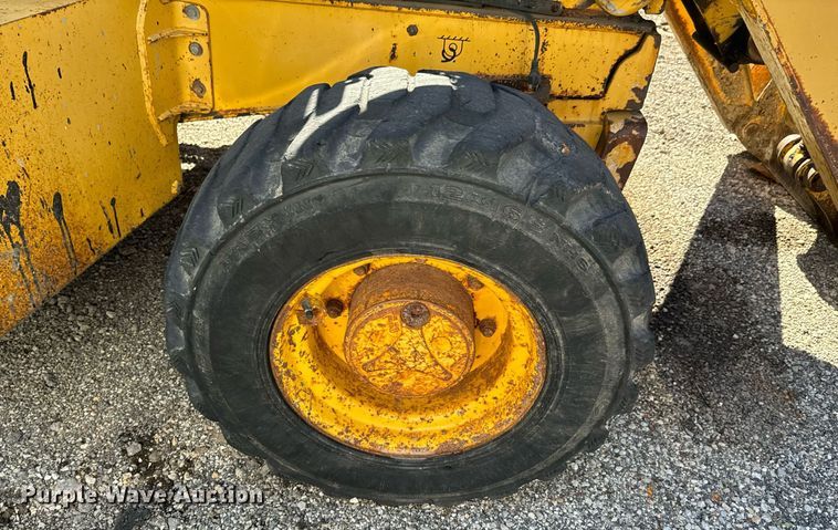 image for item OJ9492 2005 John Deere 310G backhoe