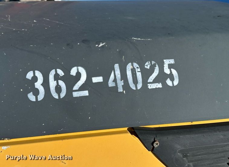 image for item OJ9492 2005 John Deere 310G backhoe