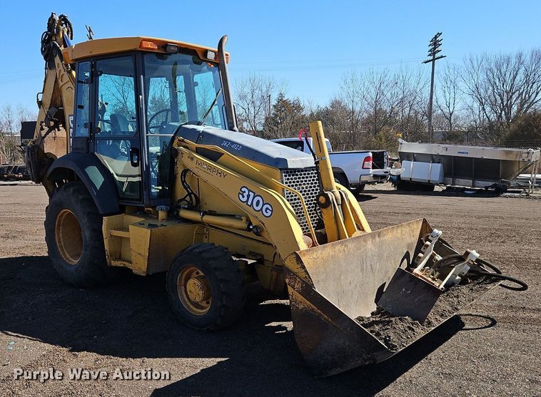 image for item OJ9499 2003 John Deere 310G backhoe
