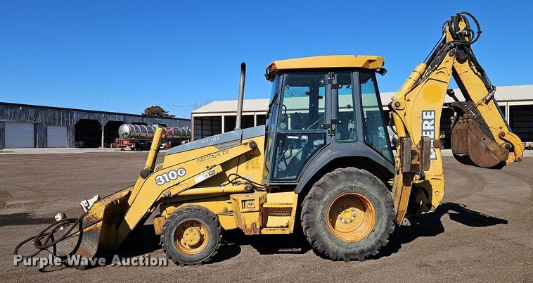 image for item OJ9499 2003 John Deere 310G backhoe