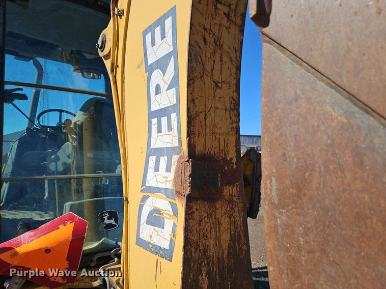 image for item OJ9499 2003 John Deere 310G backhoe