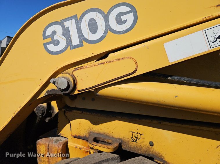 image for item OJ9499 2003 John Deere 310G backhoe