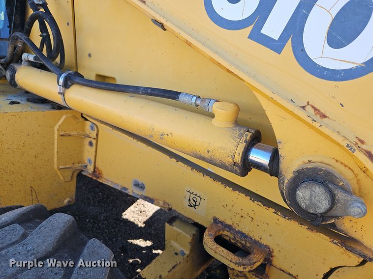 image for item OJ9499 2003 John Deere 310G backhoe